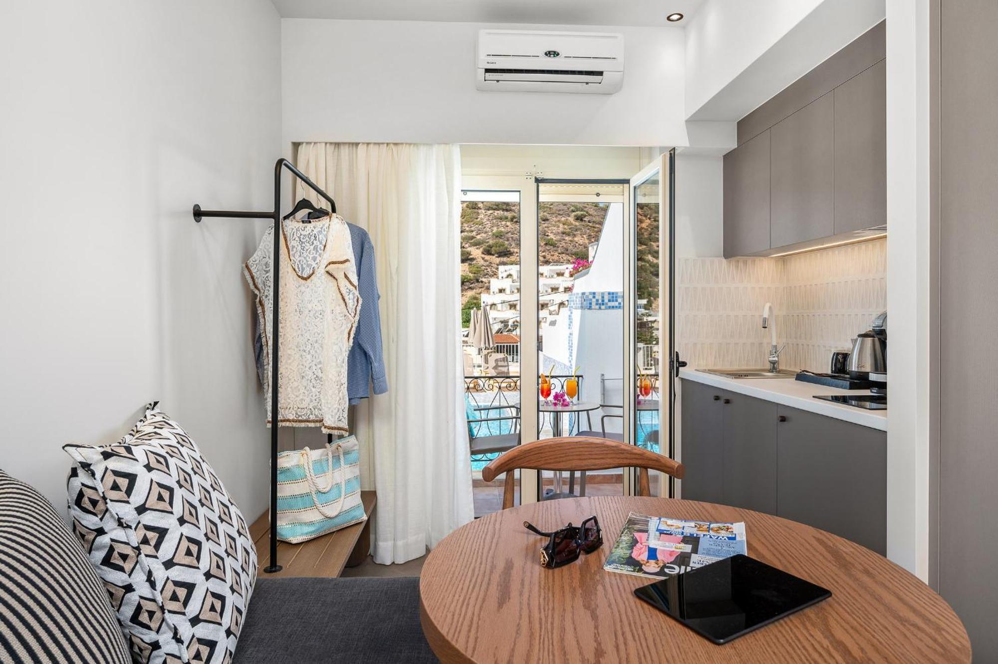 Glaros Hotel Apartment Agia Galini Exterior foto